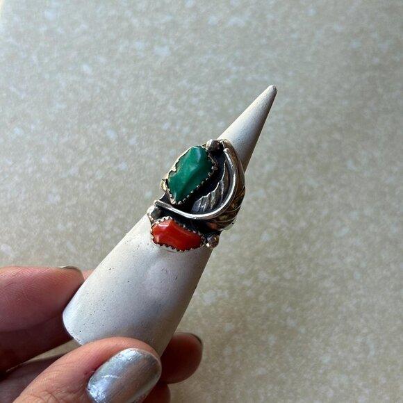 Sterling Silver Turquoise + Coral Stamped  Ring - Size 5.5 - Picture 3 of 3
